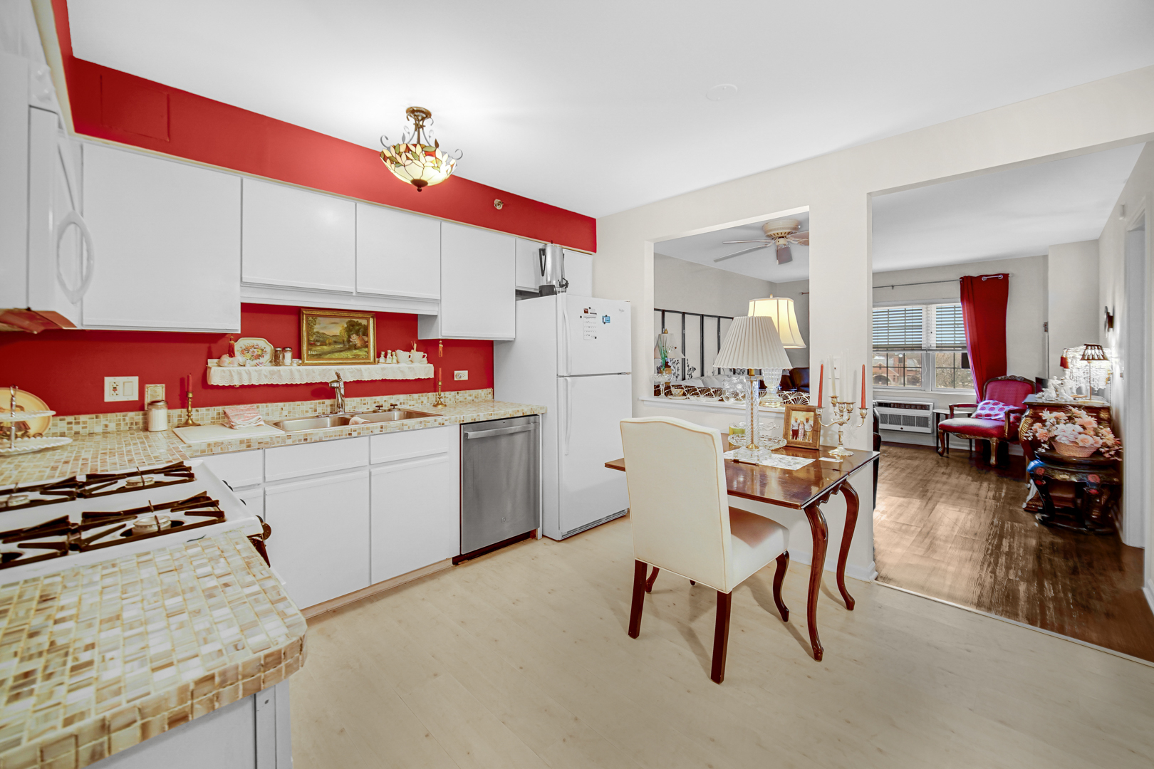 1220 DEPOT Street #409, Glenview, IL 60025