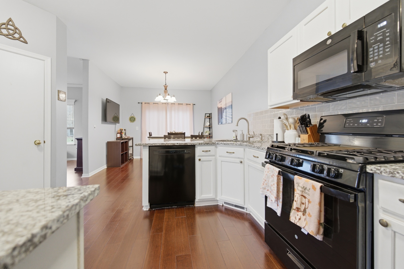 210 Nicole Drive #A, South Elgin, IL 60177