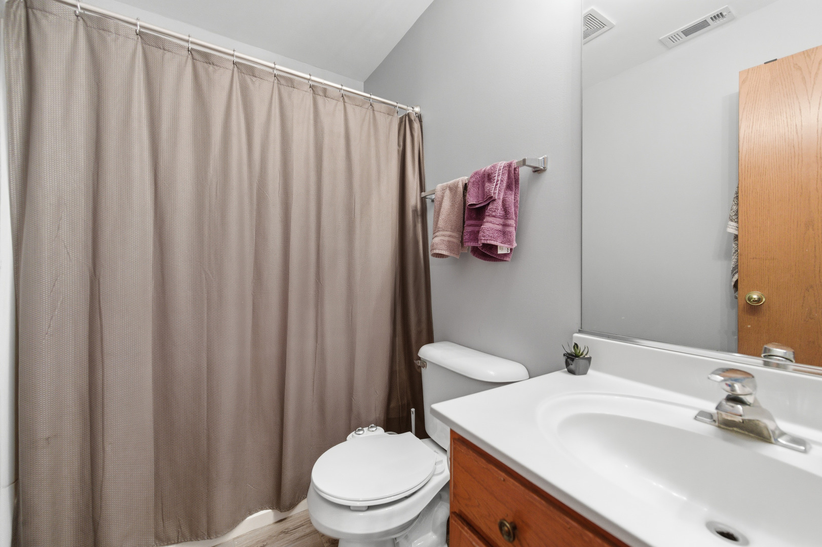 210 Nicole Drive #A, South Elgin, IL 60177