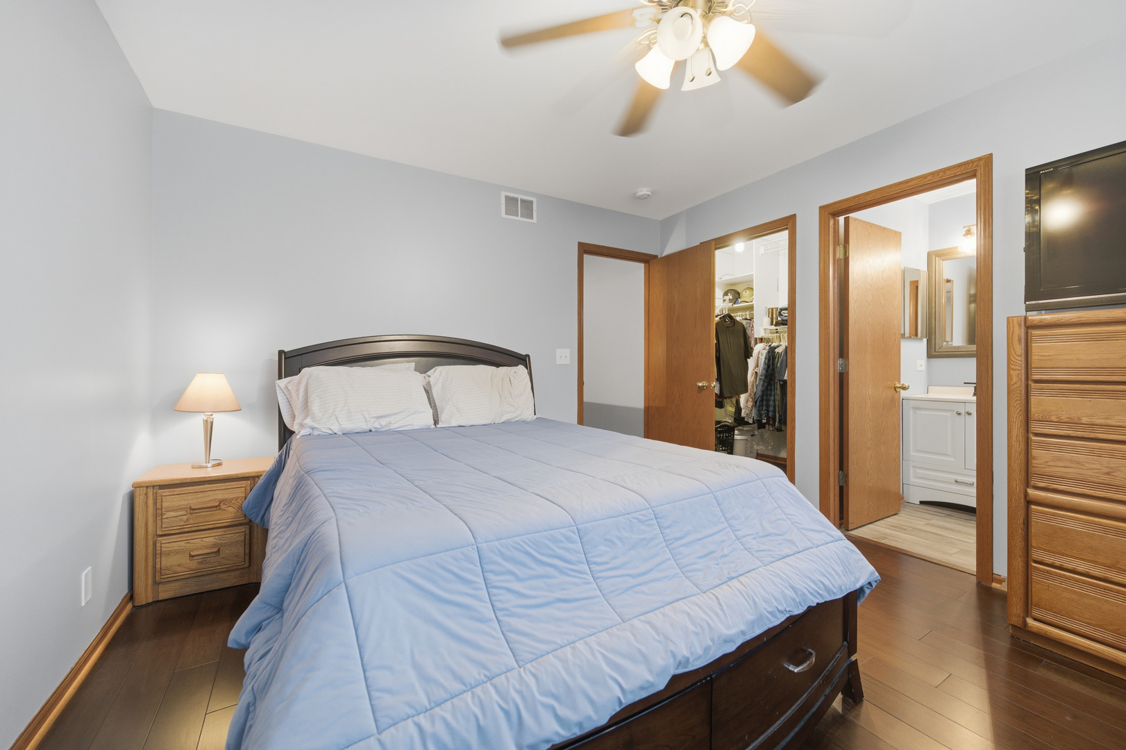 210 Nicole Drive #A, South Elgin, IL 60177