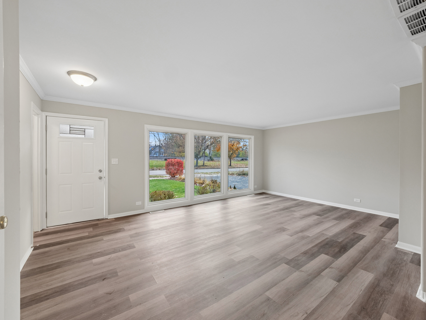 1030 Chestnut Street, Deerfield, IL 60015