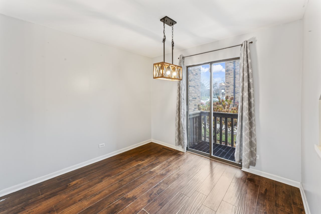 1609 Waxwing Court, Schaumburg, IL 60173