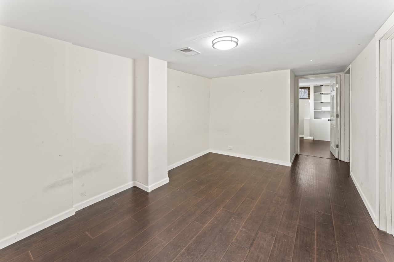 1609 Waxwing Court, Schaumburg, IL 60173