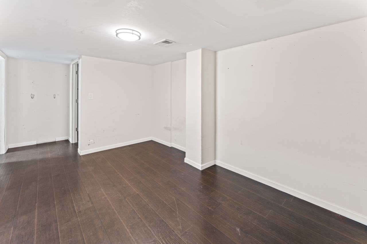 1609 Waxwing Court, Schaumburg, IL 60173