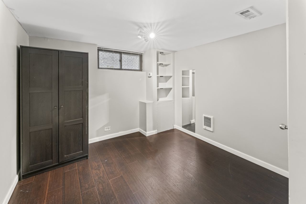 1609 Waxwing Court, Schaumburg, IL 60173