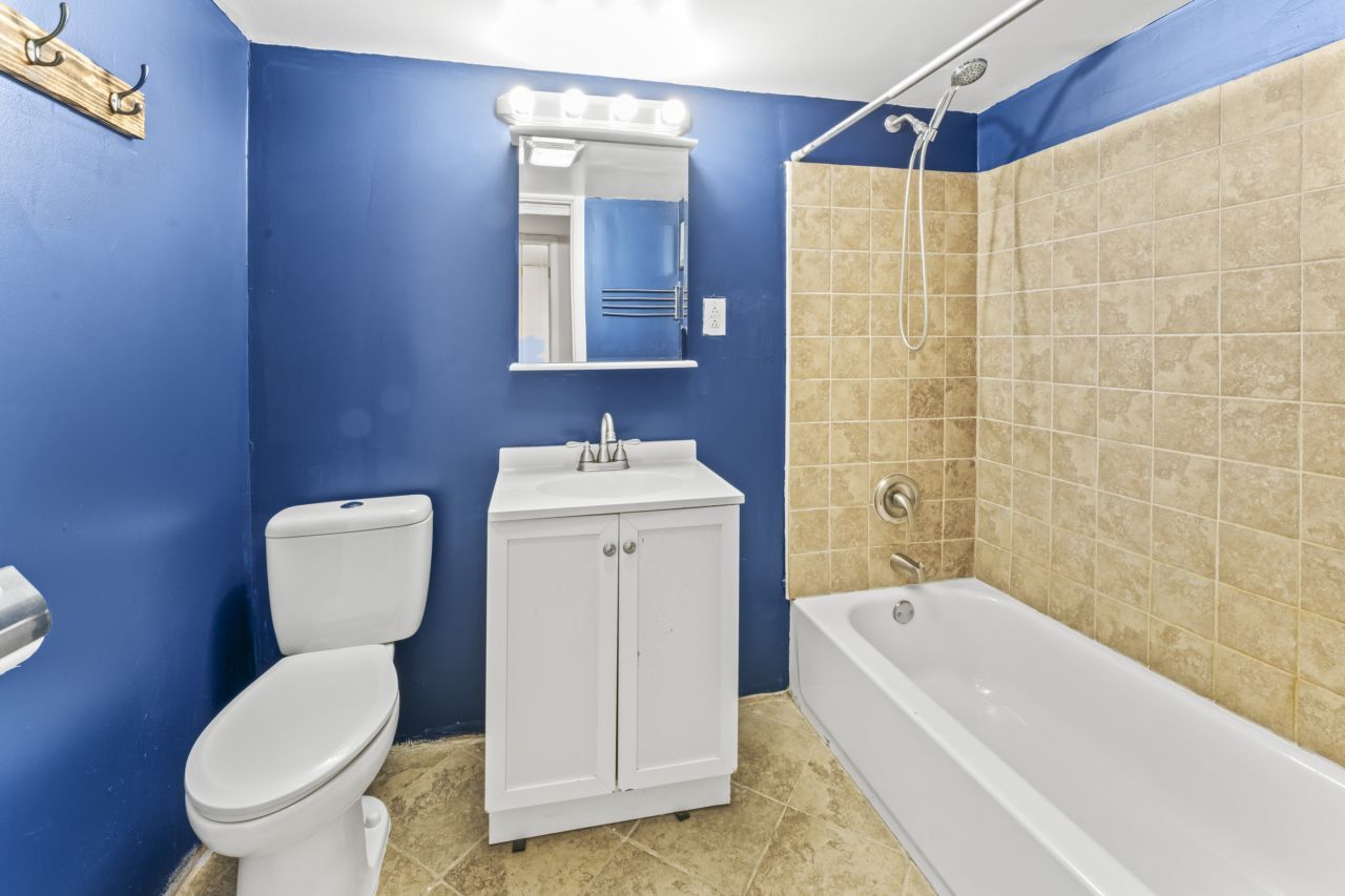 1609 Waxwing Court, Schaumburg, IL 60173