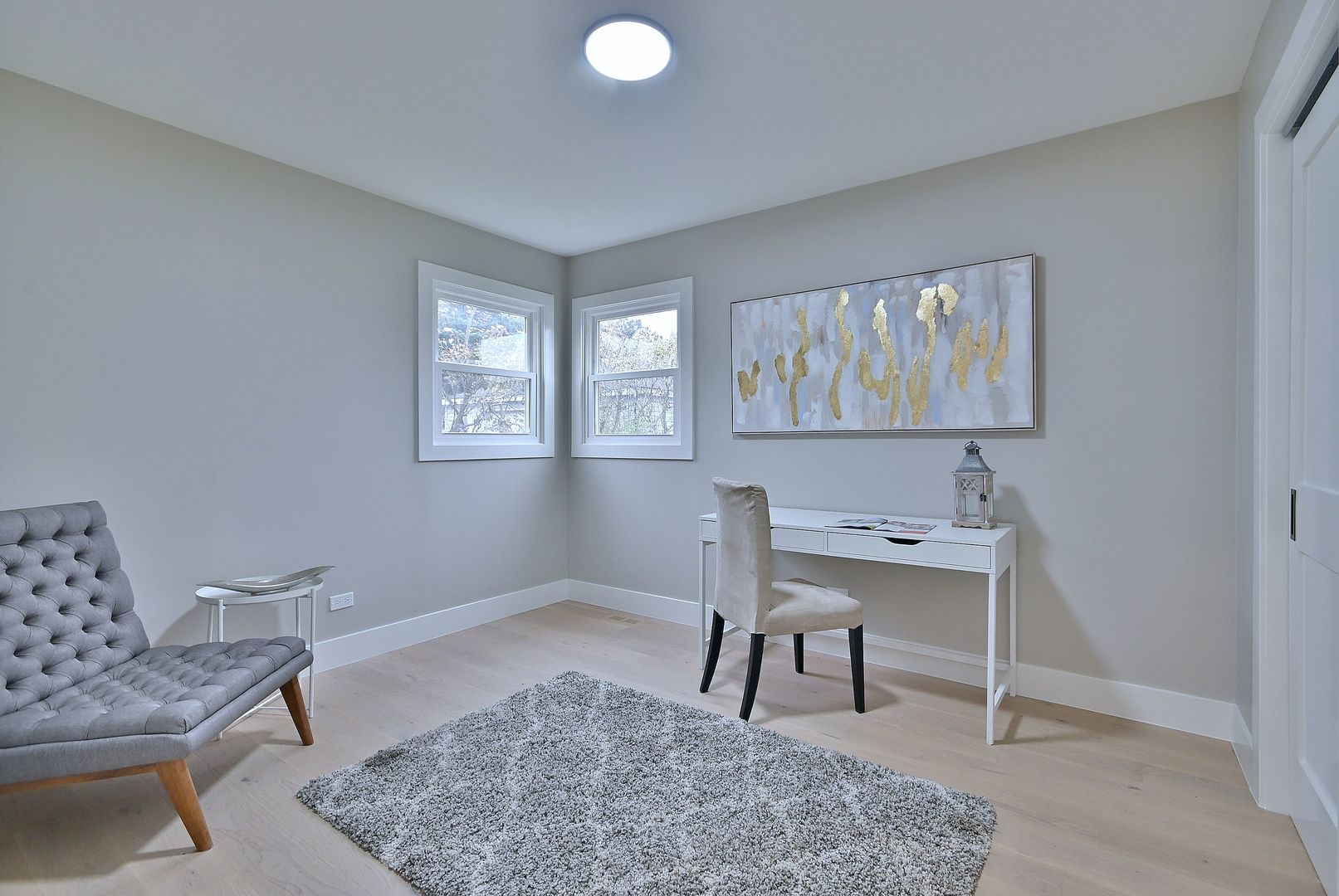 656 W Comstock Avenue, Elmhurst, IL 60126