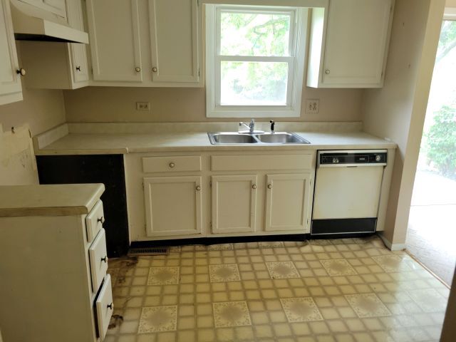 777 Garfield Avenue #A, Libertyville, IL 60048