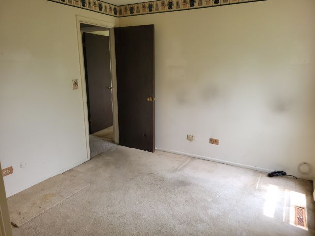 777 Garfield Avenue #A, Libertyville, IL 60048