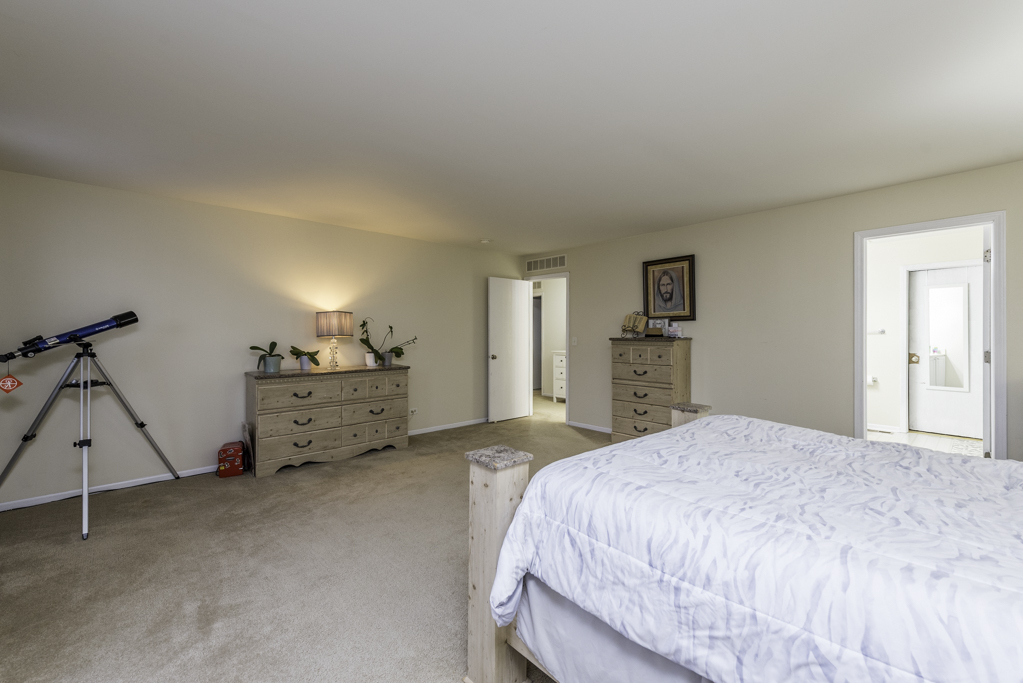 13124 Bucksburn Lane, Beach Park, IL 60083