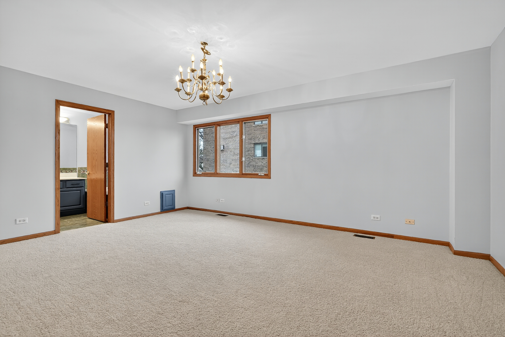 7912 W 105th Street, Palos Hills, IL 60465