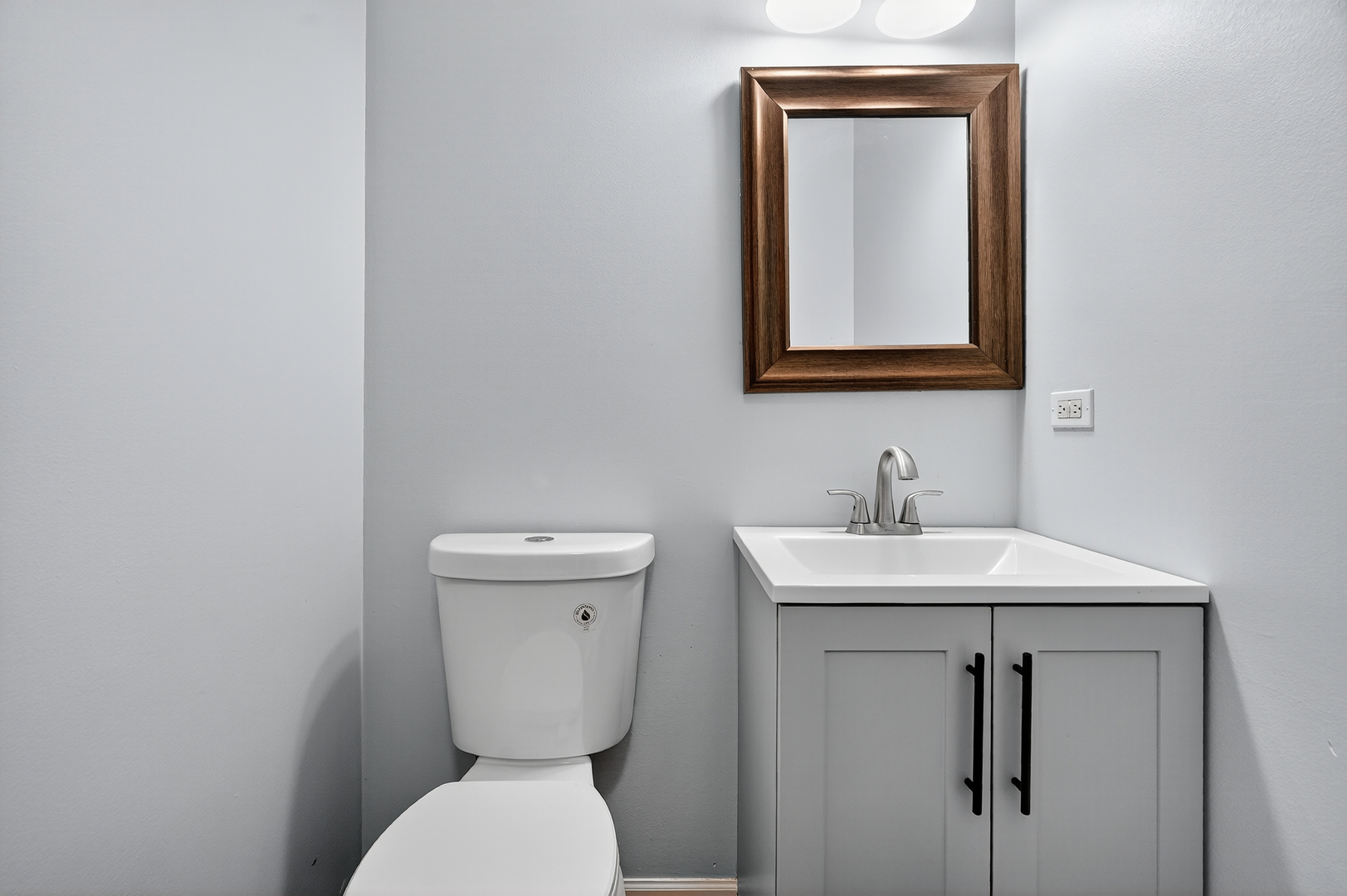 7912 W 105th Street, Palos Hills, IL 60465