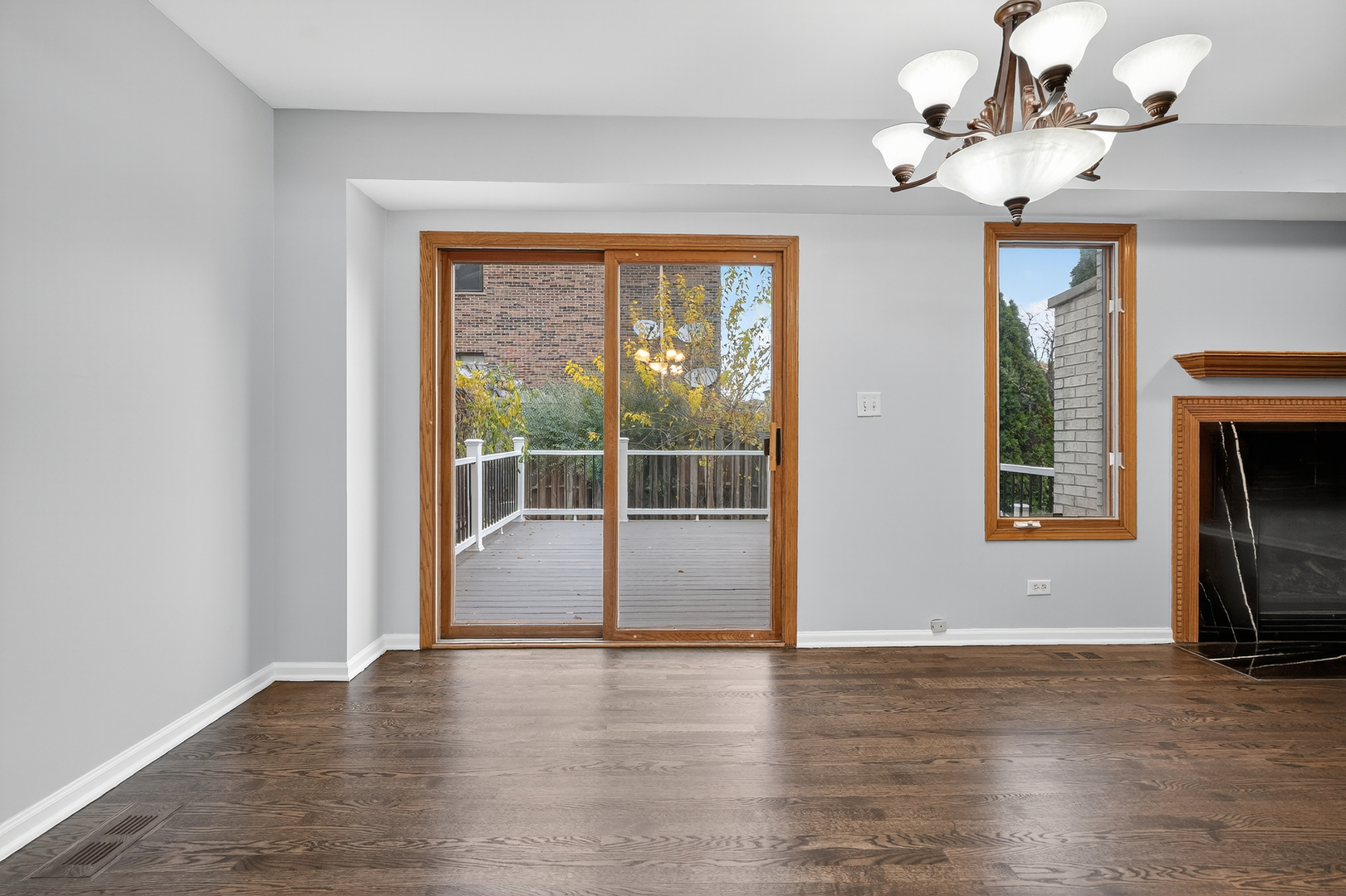 7912 W 105th Street, Palos Hills, IL 60465