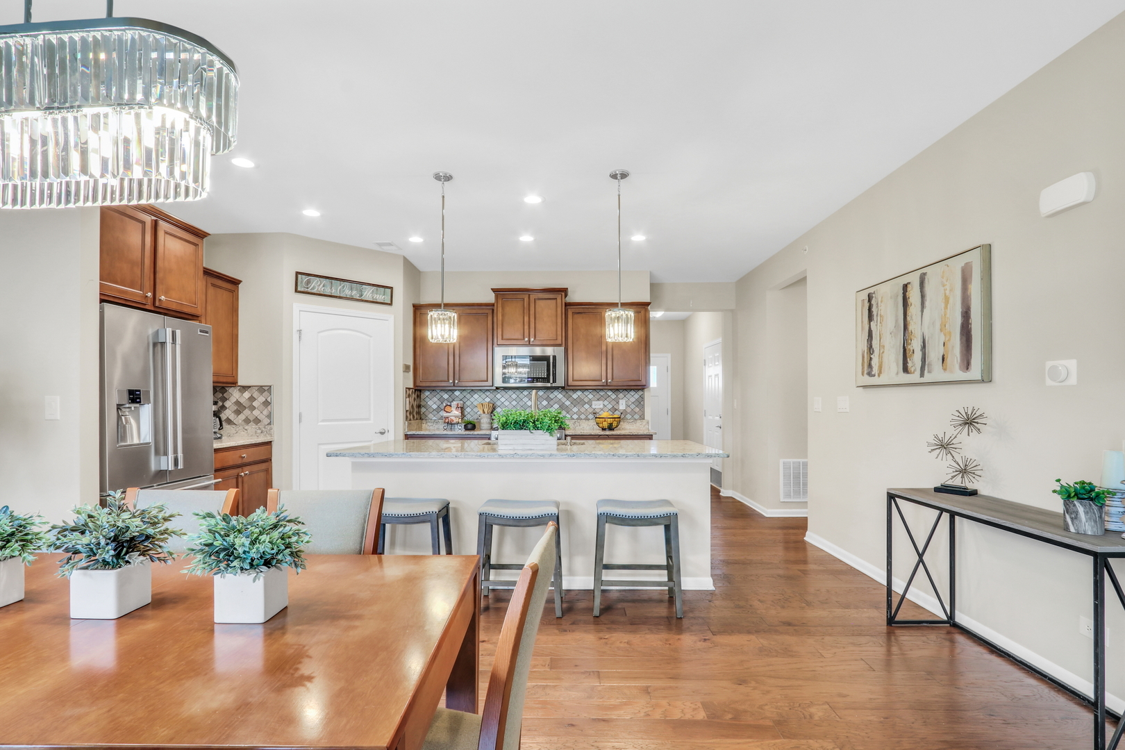 6296 Doral Drive, Gurnee, IL 60031