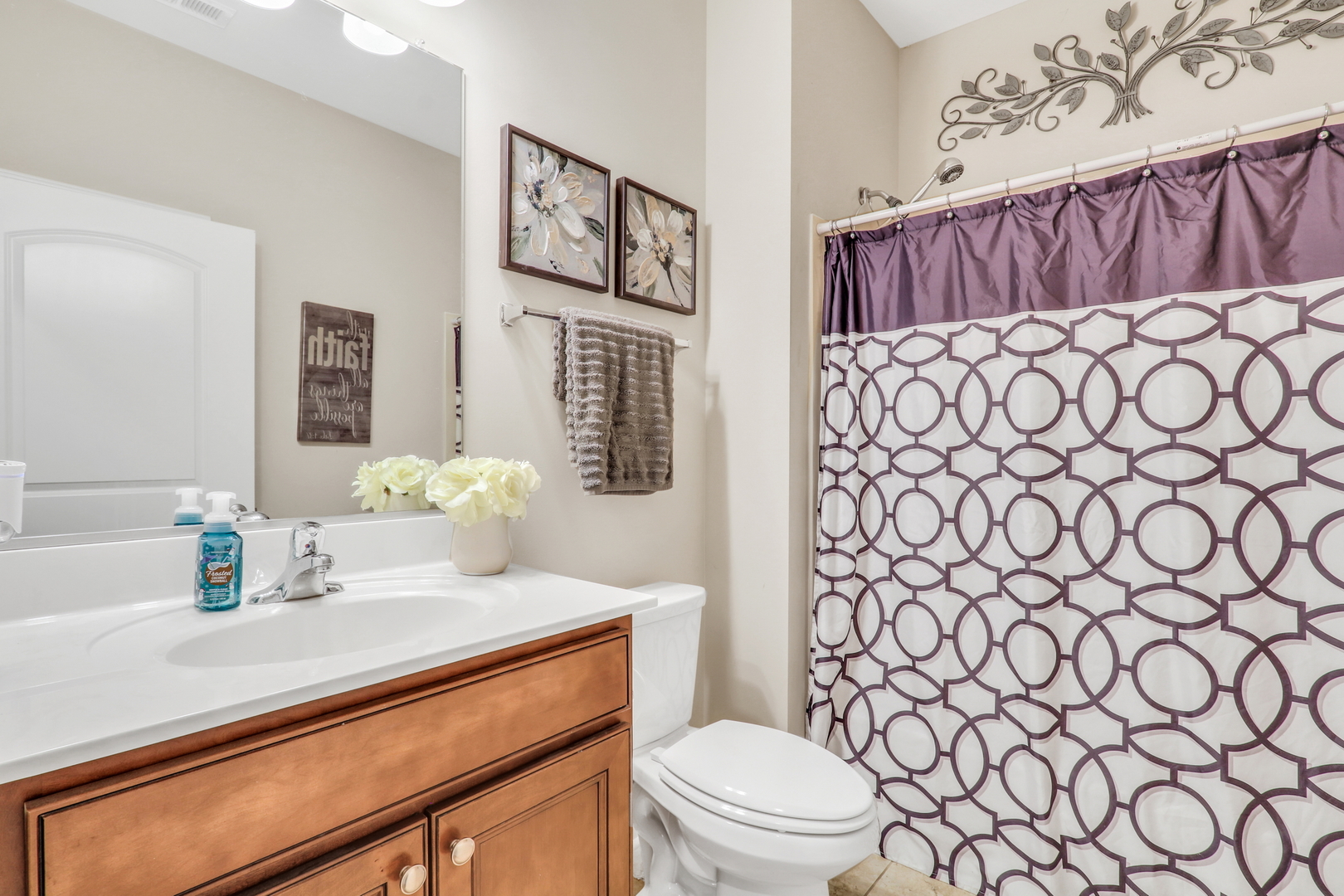 6296 Doral Drive, Gurnee, IL 60031