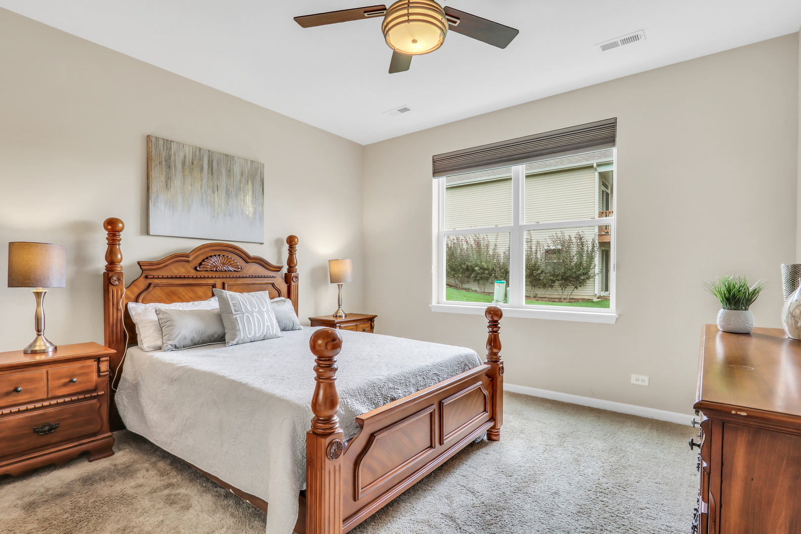 6296 Doral Drive, Gurnee, IL 60031