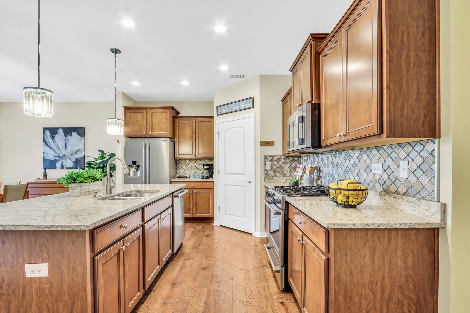 6296 Doral Drive, Gurnee, IL 60031