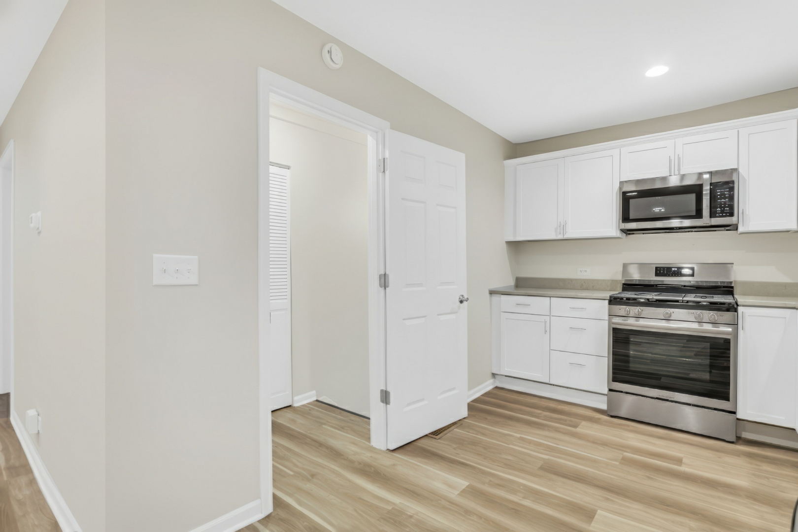 24791 W Rollins Road, Round Lake, IL 60073