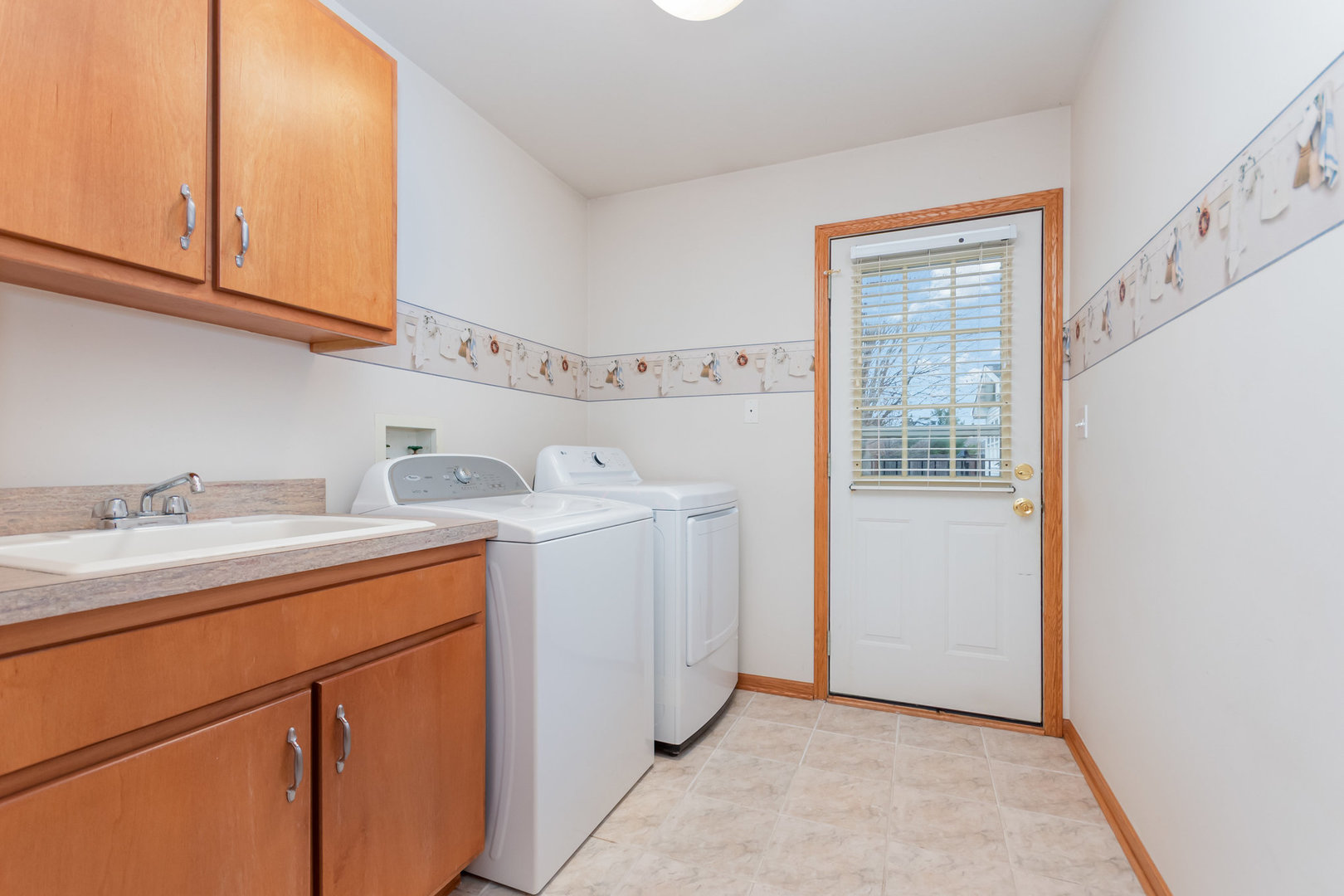 2377 Rock Canyon, New Lenox, IL 60451