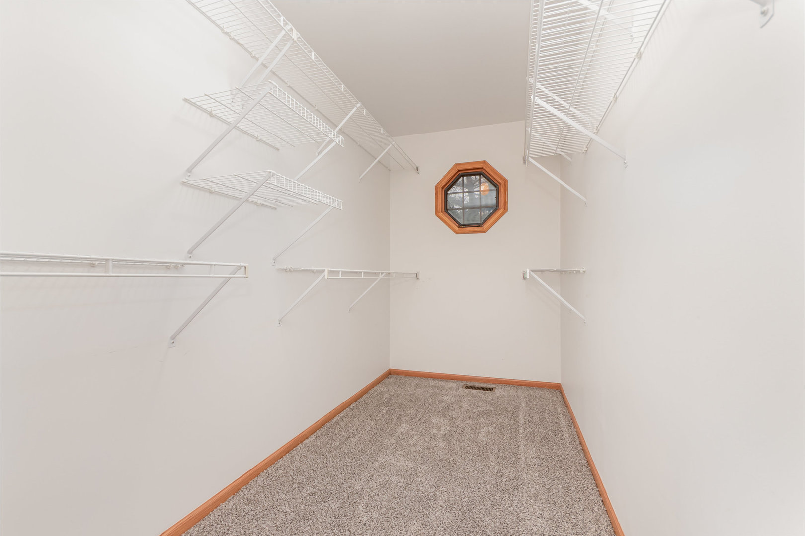 2377 Rock Canyon, New Lenox, IL 60451