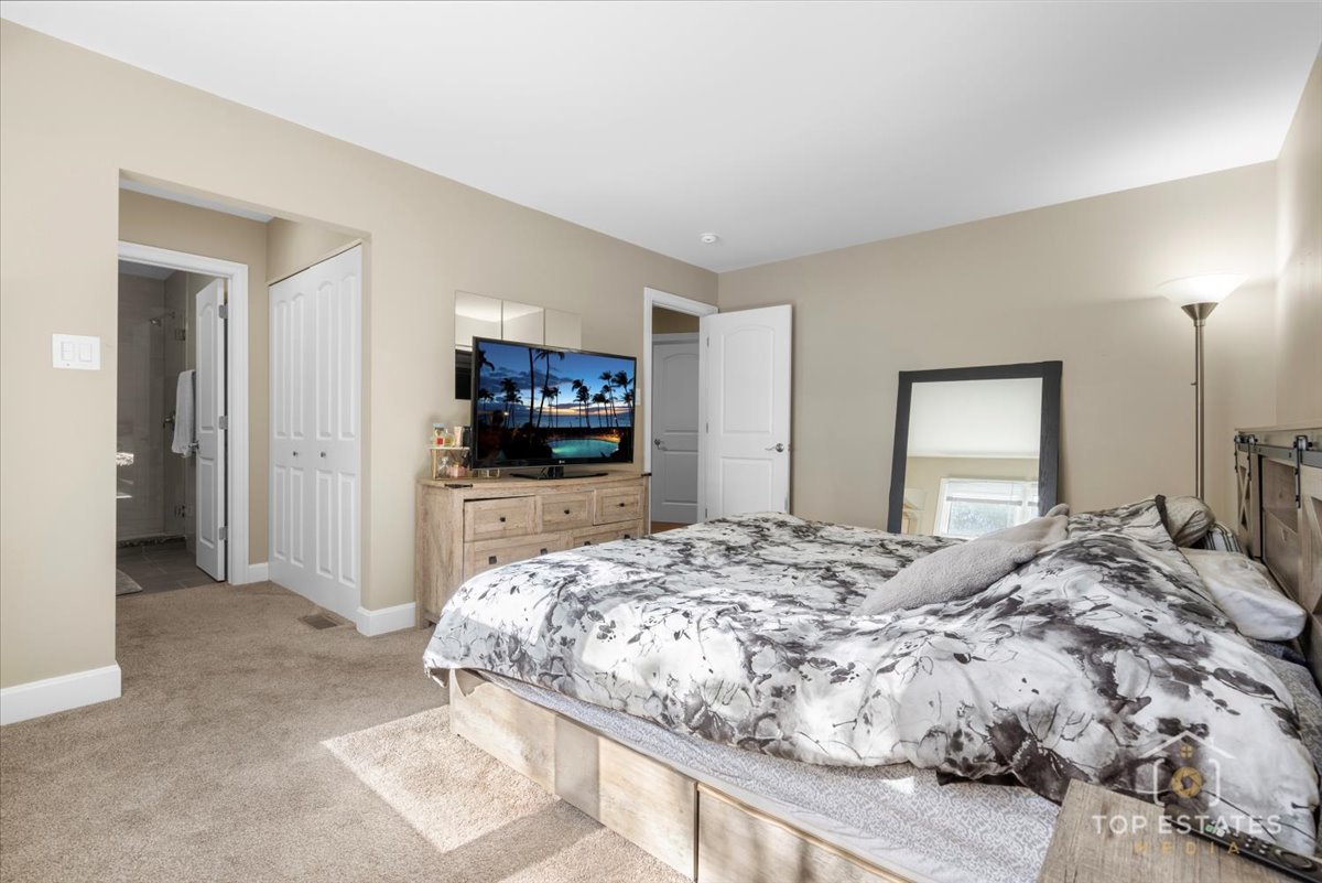 251 Signature Drive, Bloomingdale, IL 60108