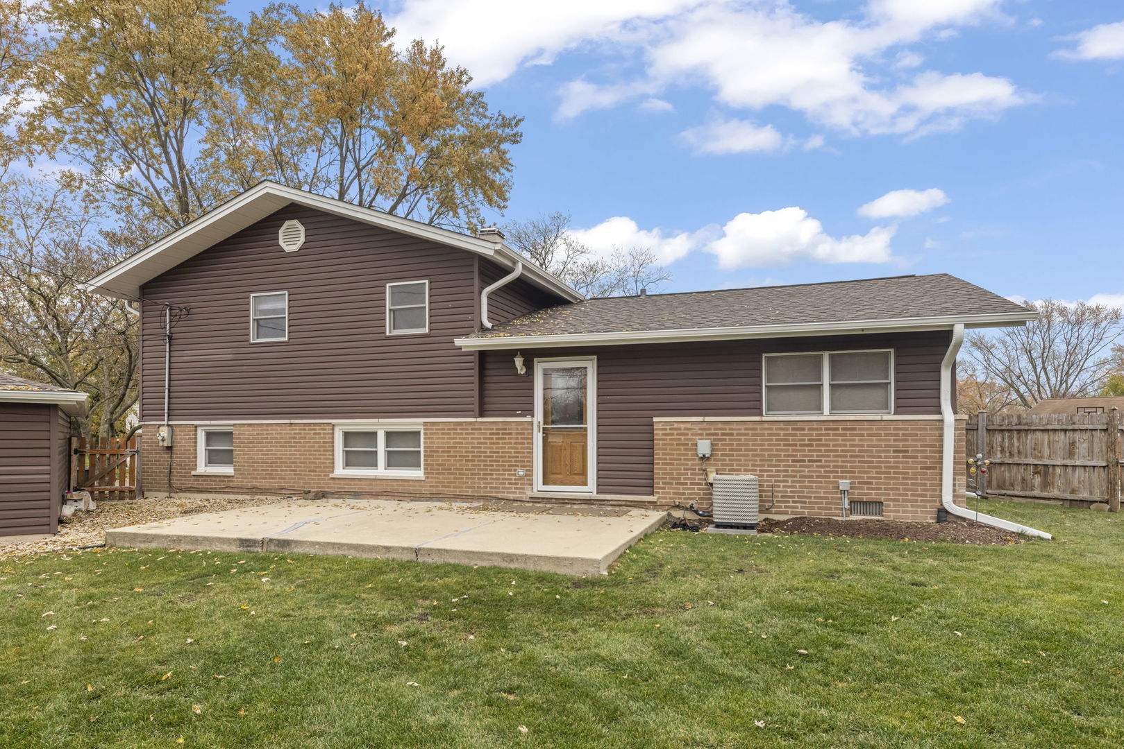 14778 Massasoit Avenue, Oak Forest, IL 60452