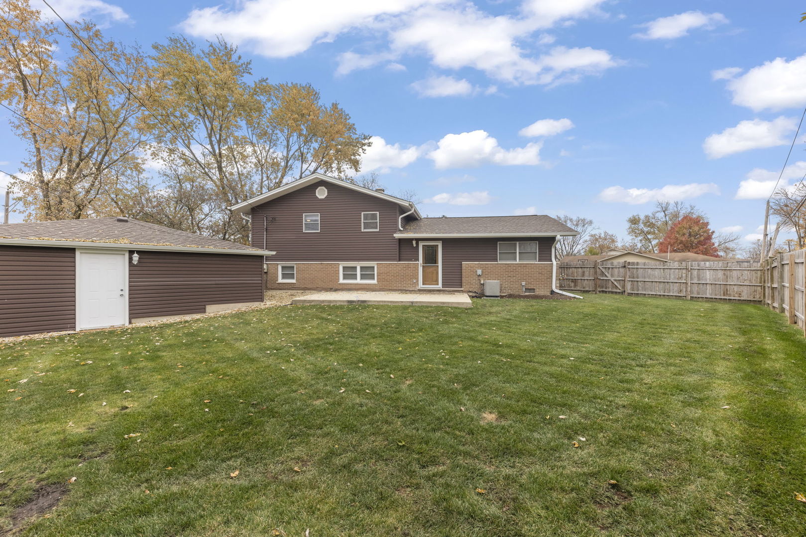 14778 Massasoit Avenue, Oak Forest, IL 60452