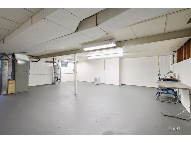 820 Saratoga Lane, Buffalo Grove, IL 60089