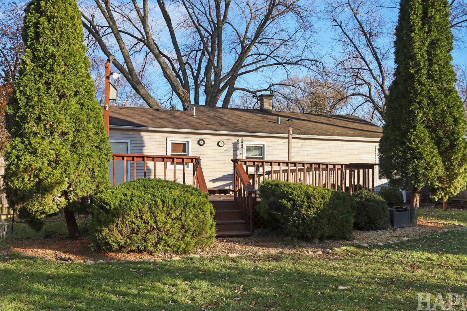 1621 Meadow Lane, McHenry, IL 60050