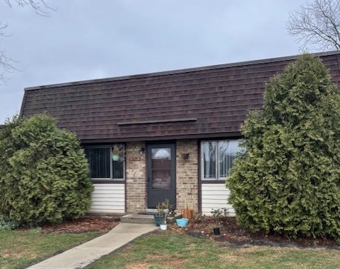 2670 Woodview Court, Waukegan, IL 60087
