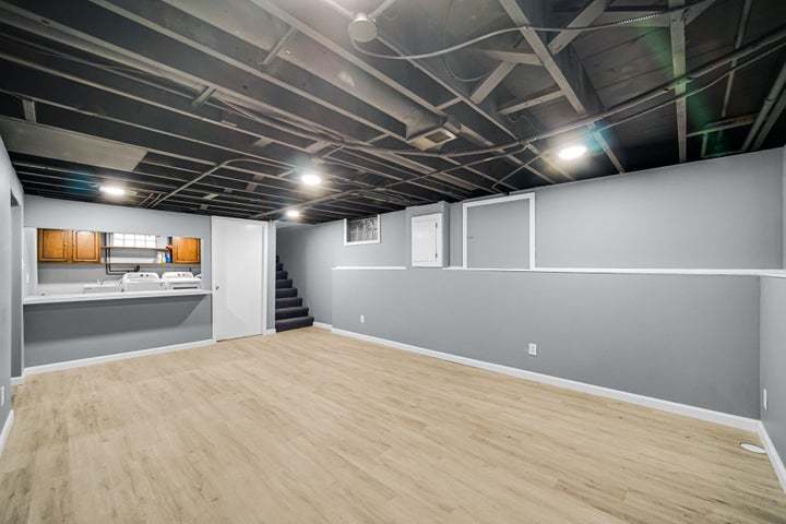 212 Timrick Drive, Munster, IN 46321