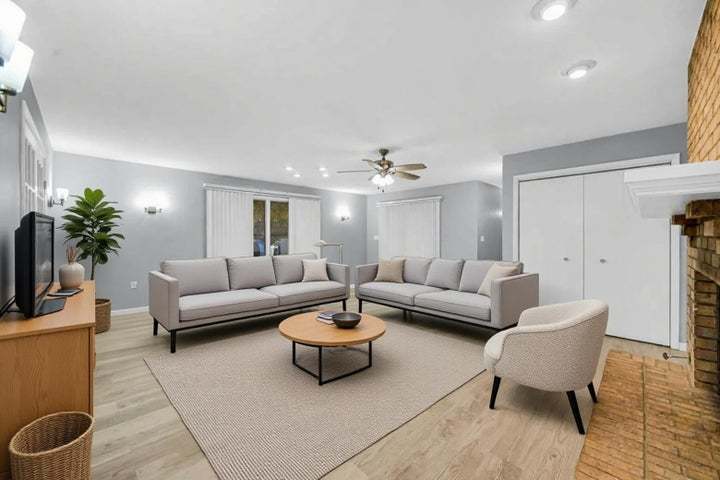 212 Timrick Drive, Munster, IN 46321