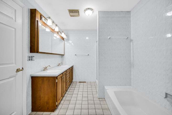 212 Timrick Drive, Munster, IN 46321