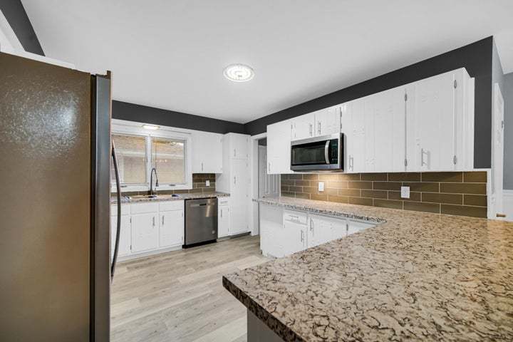 212 Timrick Drive, Munster, IN 46321