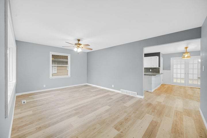 212 Timrick Drive, Munster, IN 46321