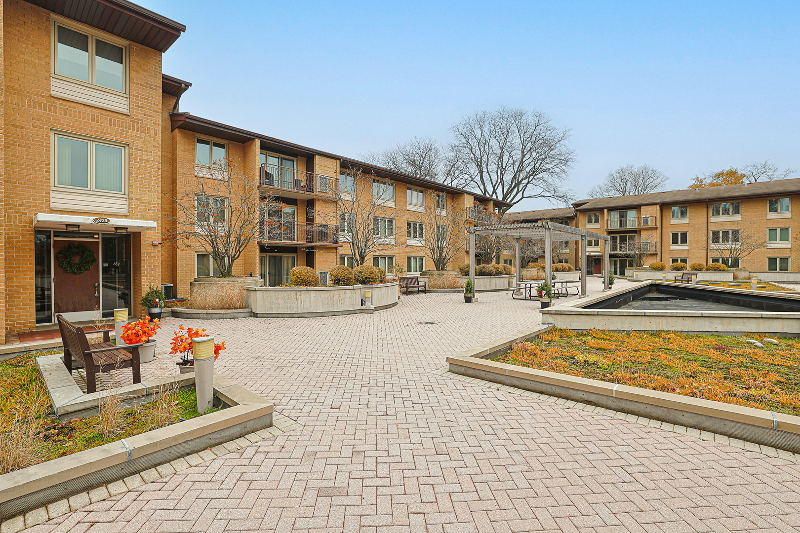 2420 W Talcott Road #109, Park Ridge, IL 60068