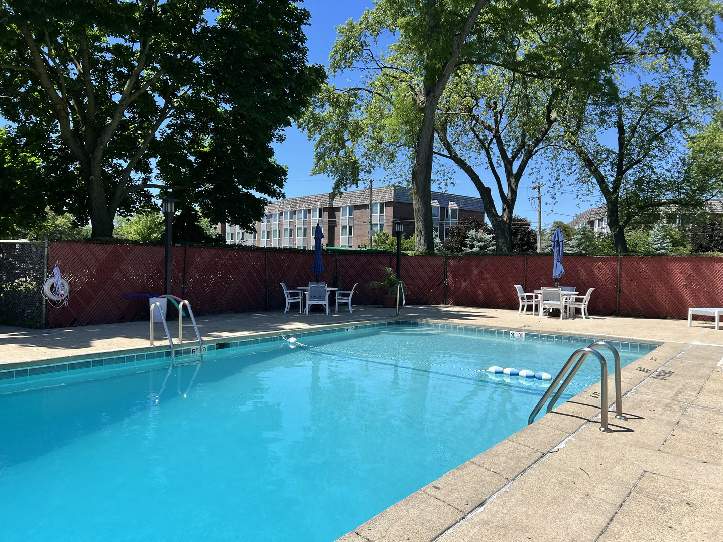 2420 W Talcott Road #109, Park Ridge, IL 60068