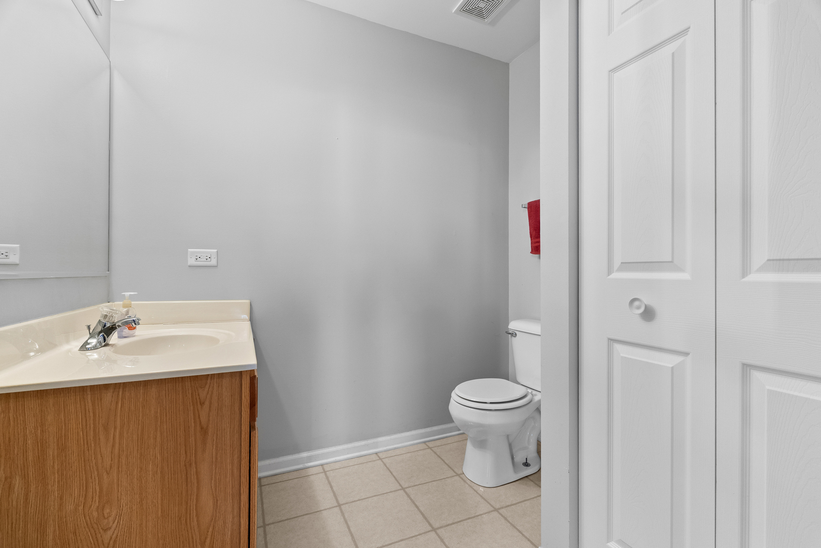 24328 Whispering Trails Drive, Plainfield, IL 60585