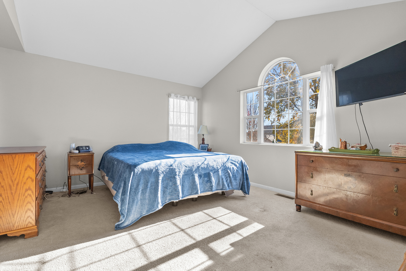 24328 Whispering Trails Drive, Plainfield, IL 60585