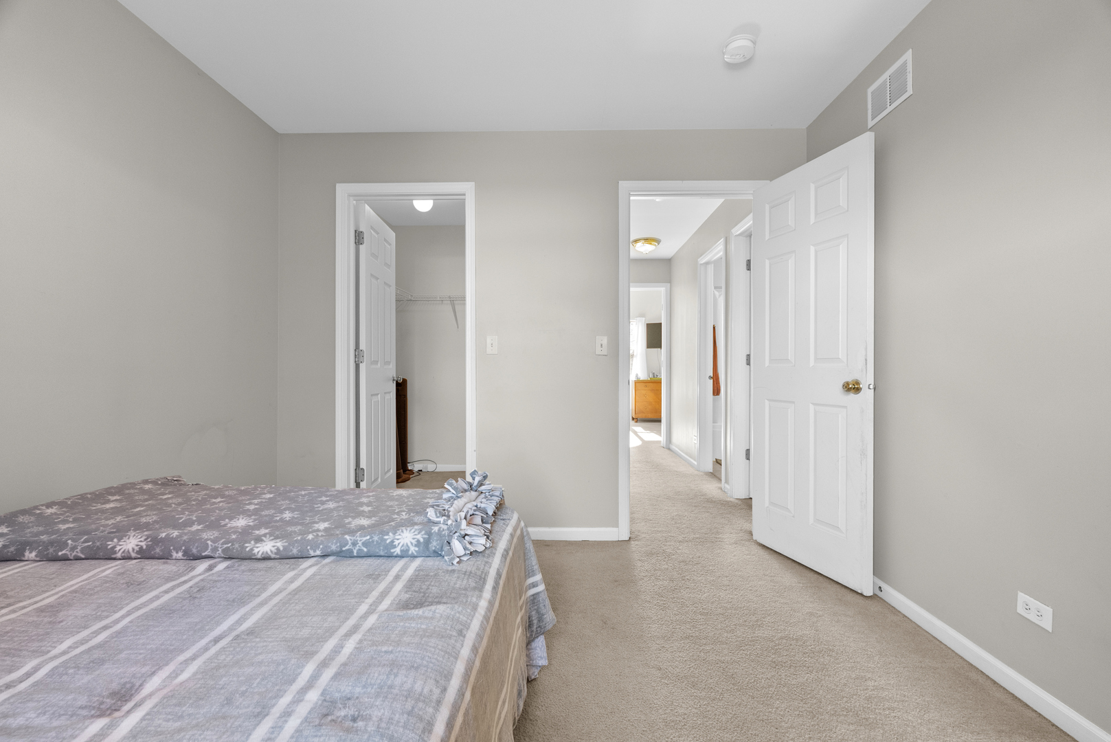 24328 Whispering Trails Drive, Plainfield, IL 60585