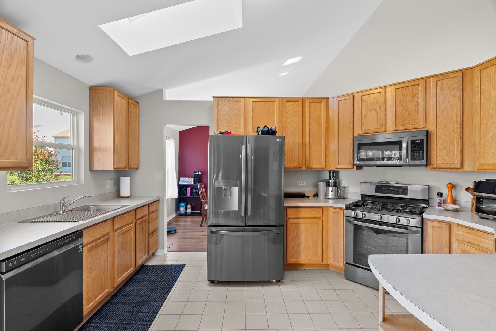 24328 Whispering Trails Drive, Plainfield, IL 60585