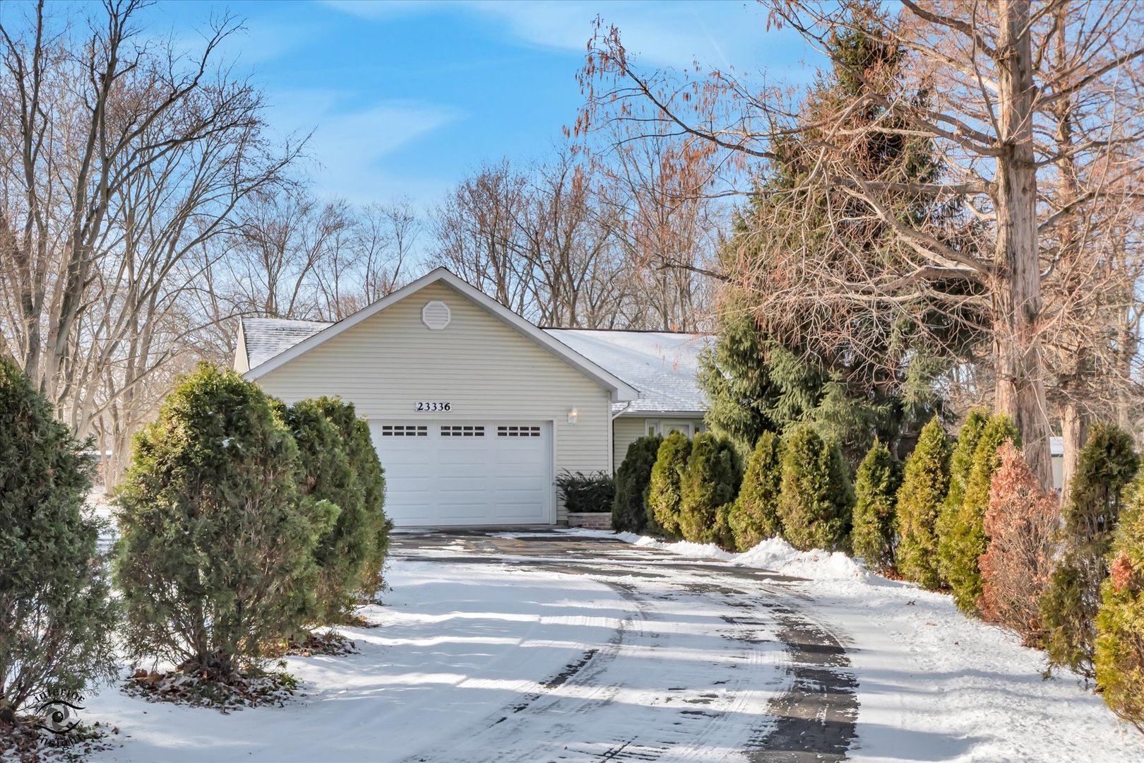 23336 S Kings Road, Steger, IL 60475