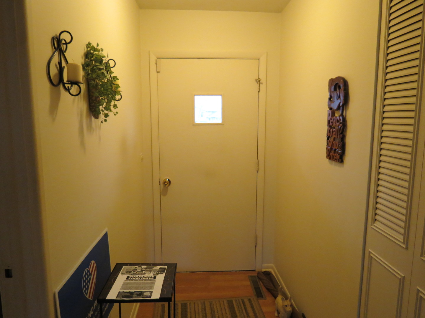 6829 Roberts Drive, Woodridge, IL 60517