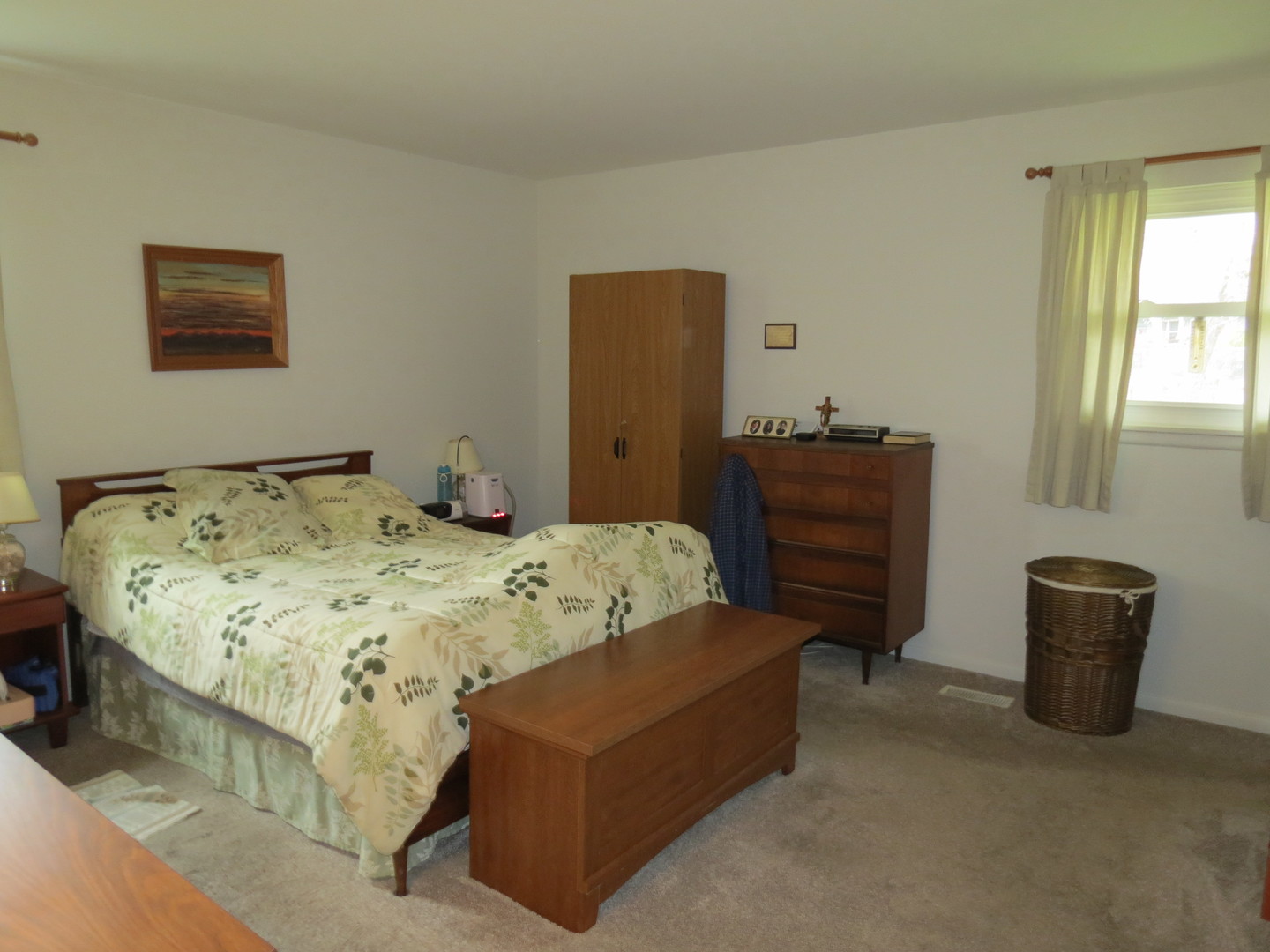 6829 Roberts Drive, Woodridge, IL 60517