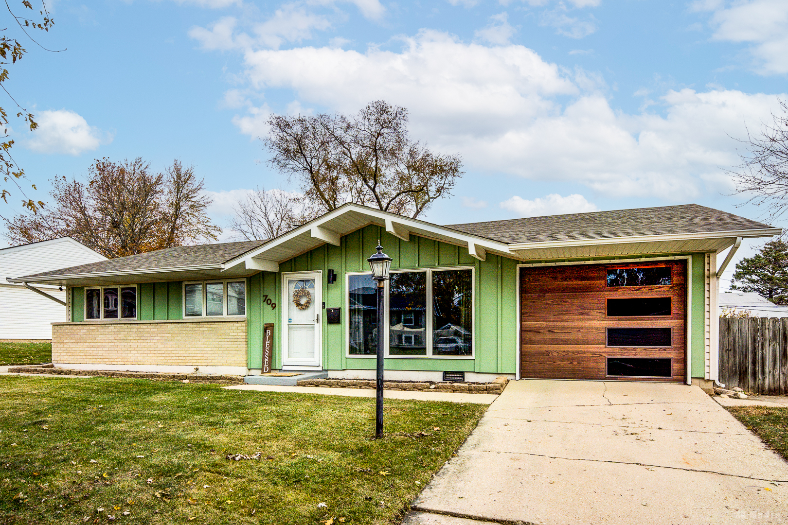 709 Cascade Avenue, Romeoville, IL 60441