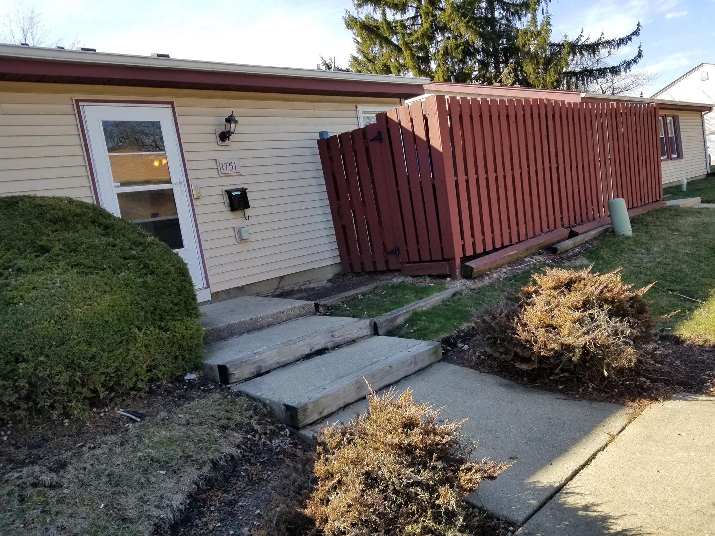 1751 Queensbury Circle, Hoffman Estates, IL 60169