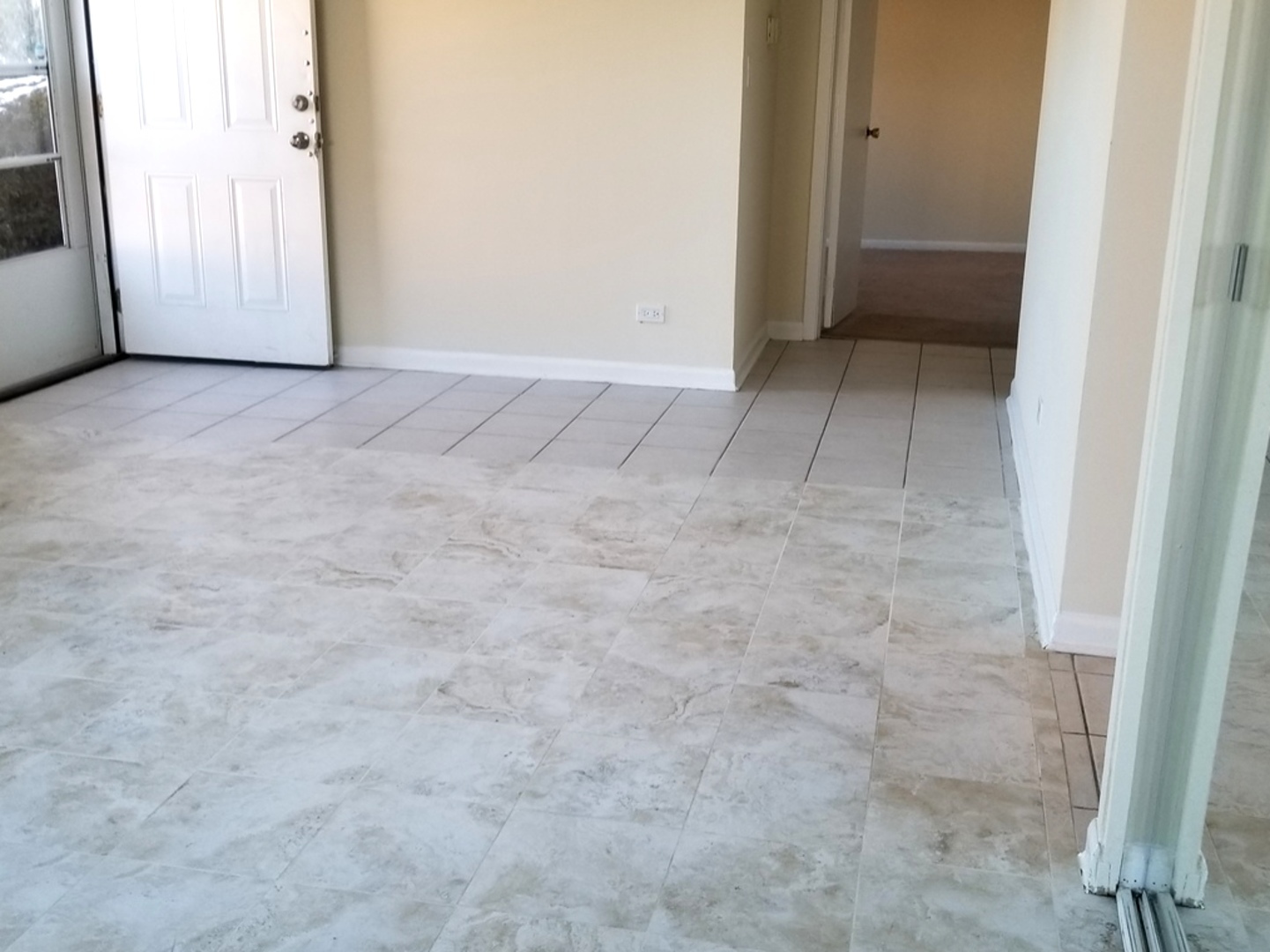 1751 Queensbury Circle, Hoffman Estates, IL 60169