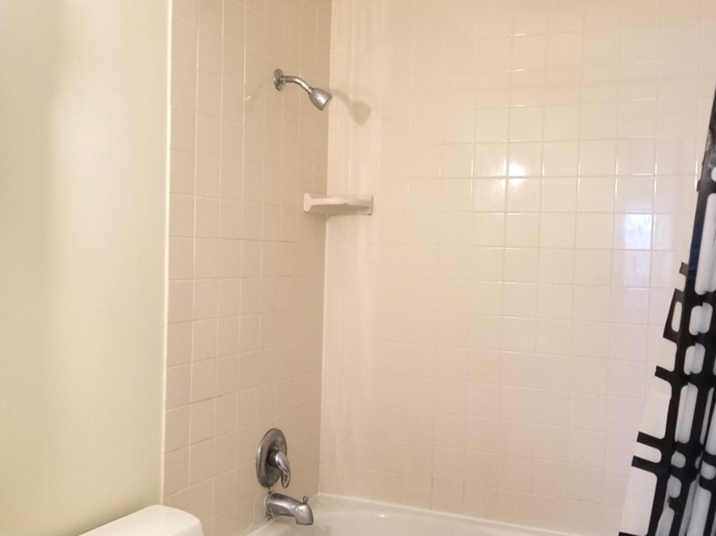 1751 Queensbury Circle, Hoffman Estates, IL 60169