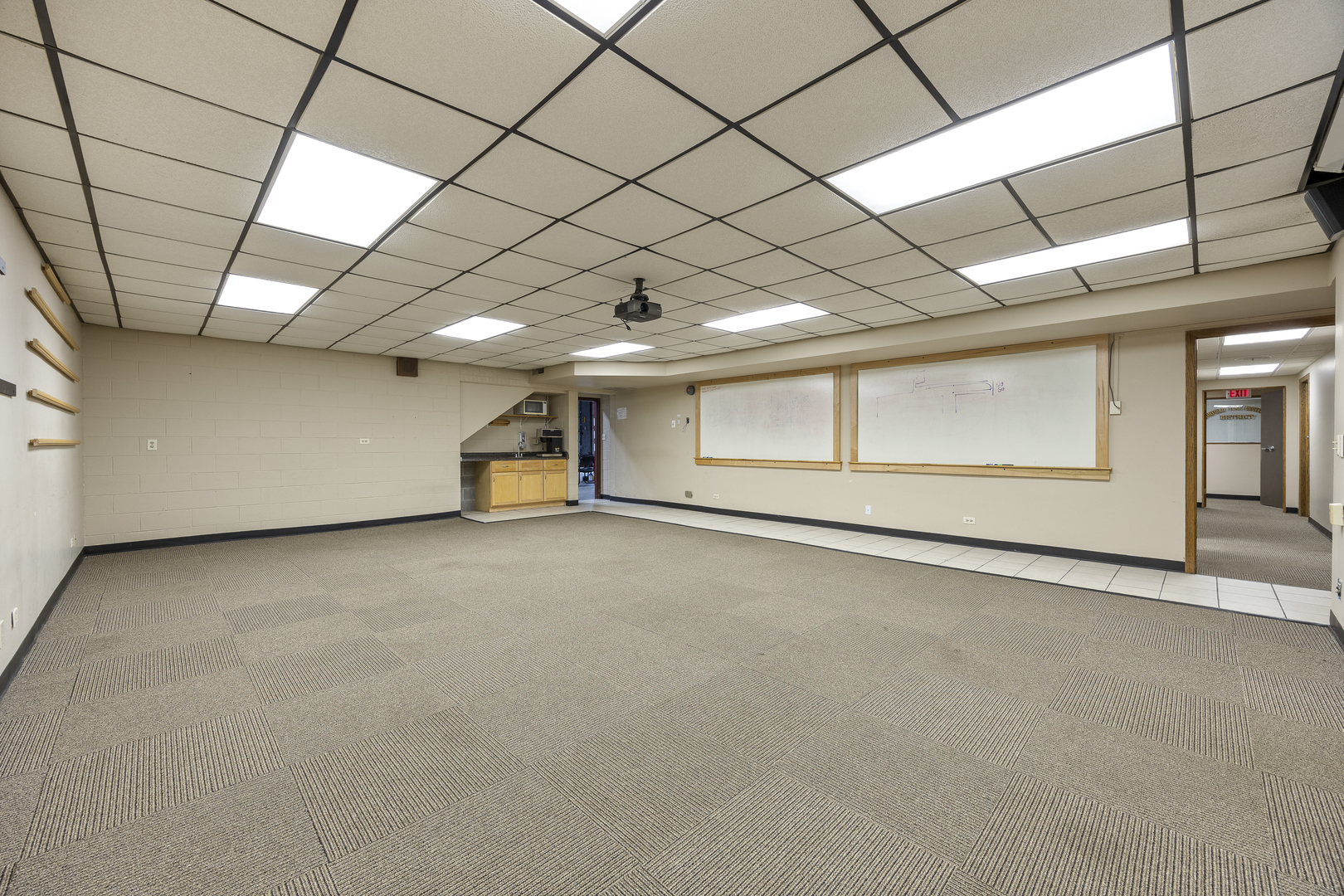 27W530 High Lake Avenue, Winfield, IL 60190