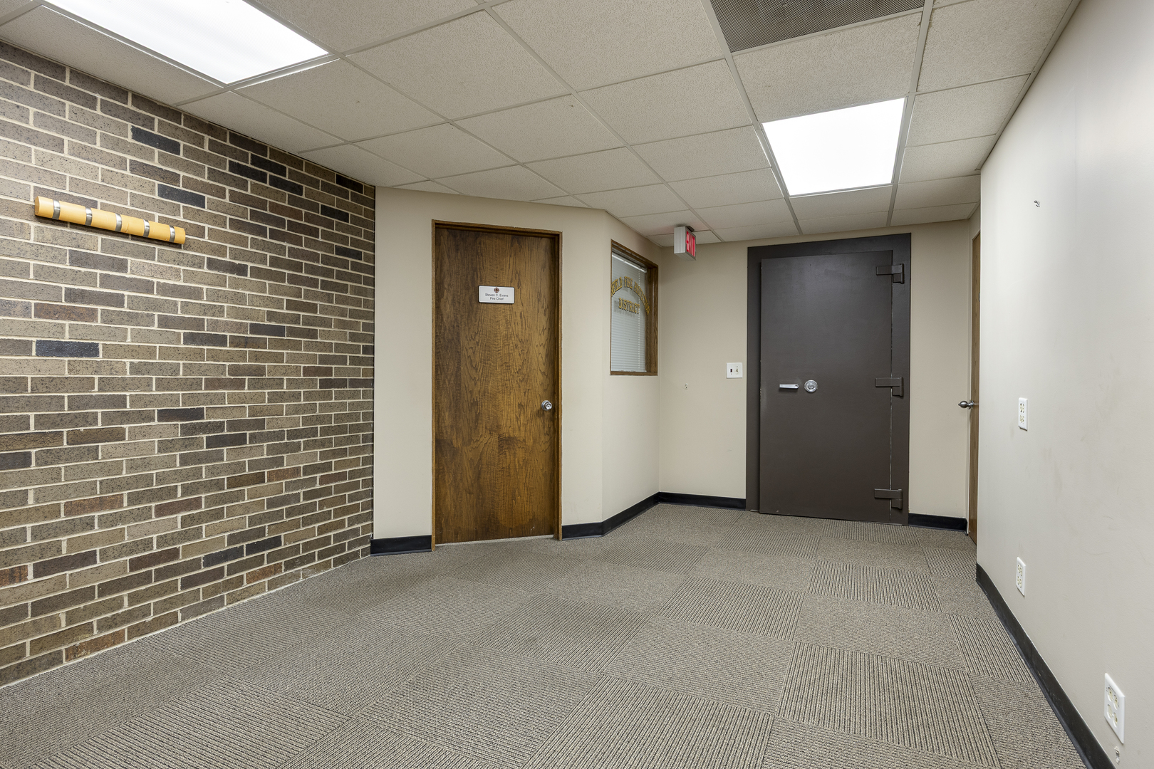 27W530 High Lake Avenue, Winfield, IL 60190